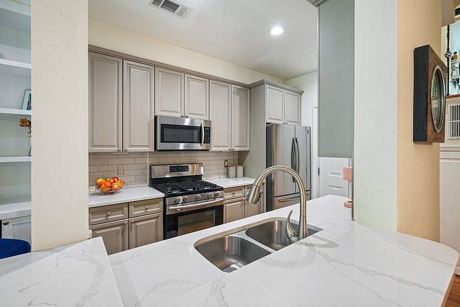Furnished Finder property 1018748_1 photo 12