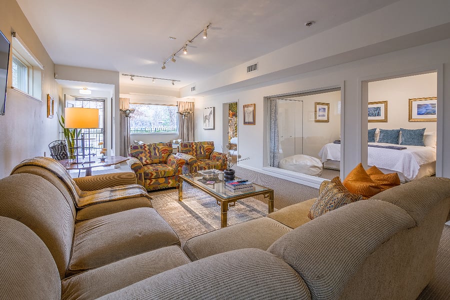 Great room large sectional, over size comfy chairs and TV free WiFI fiber