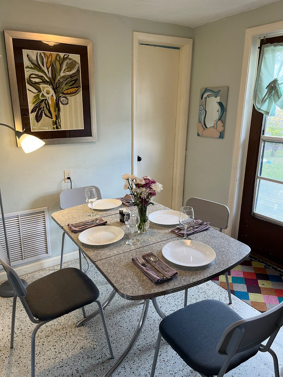 Dinette for 4