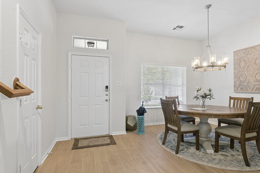 Furnished Finder property 1018769_1 photo 2