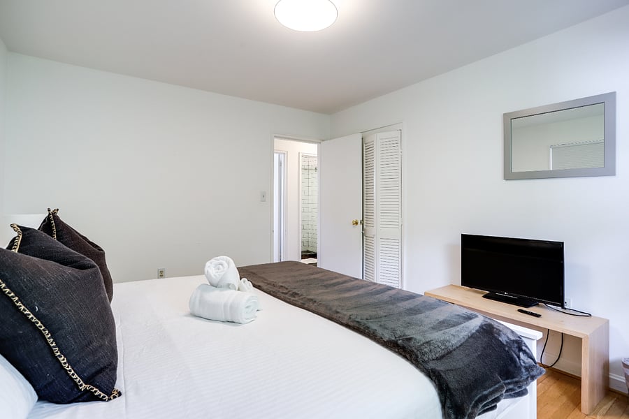 Furnished Finder property 1018809_1 photo 26