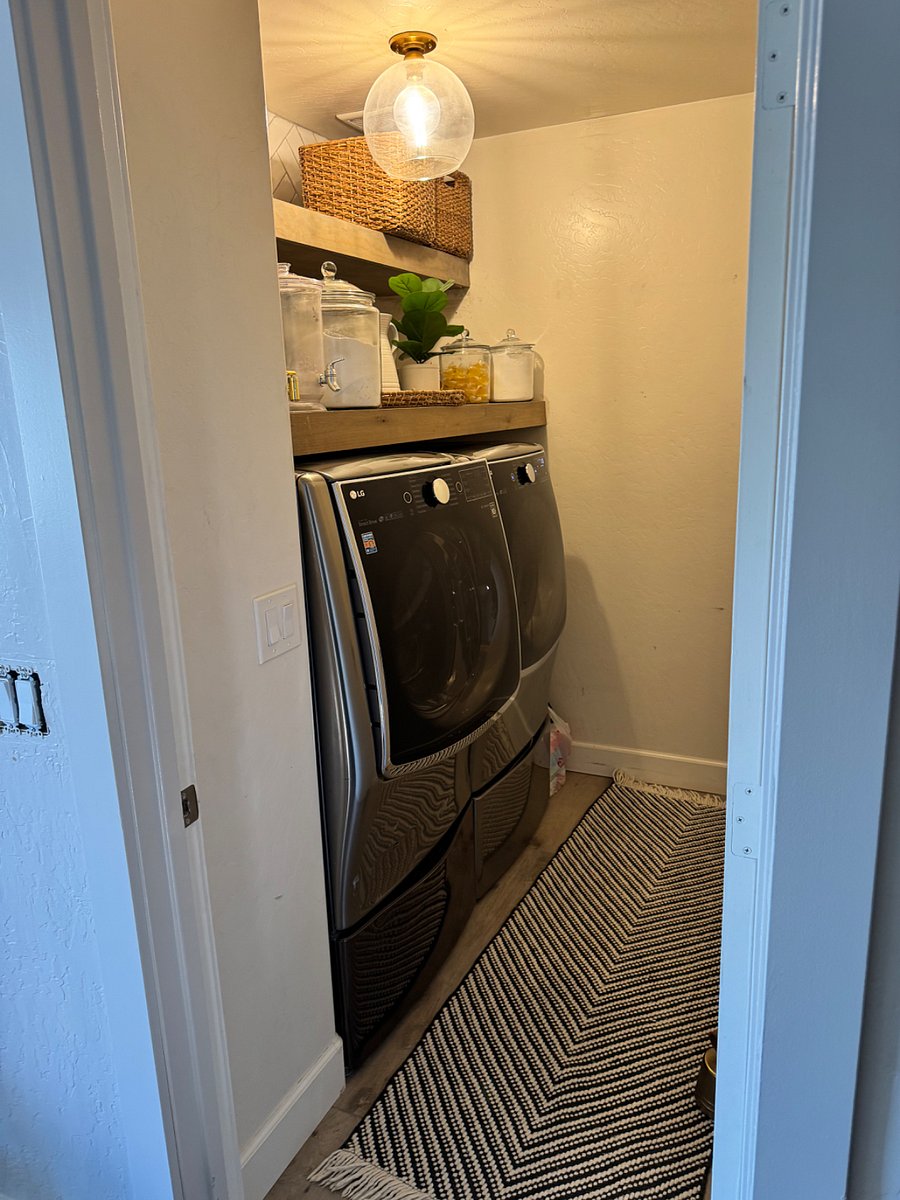 Large capacity LG washer/dryer with pedestal mini washer