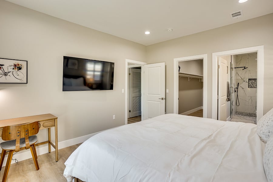 Furnished Finder property 1018869_1 photo 22
