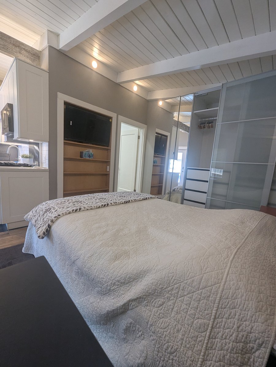 Furnished Finder property 1018917_1 photo 12