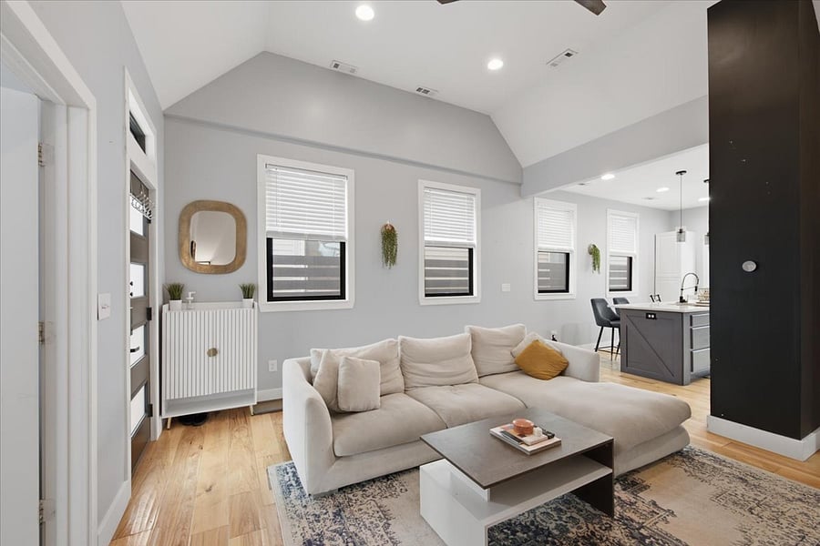 Furnished Finder property 1018927_1 photo 3