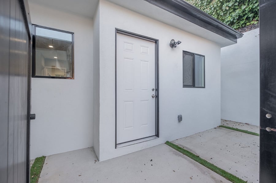 Furnished Finder property 1018941_1 photo 2