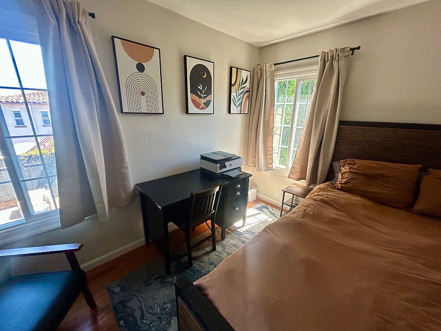 Full sized desk and working printer.