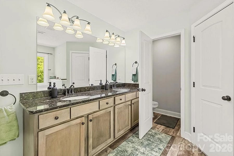 Master Bathroom - includes 2 walk-in closets