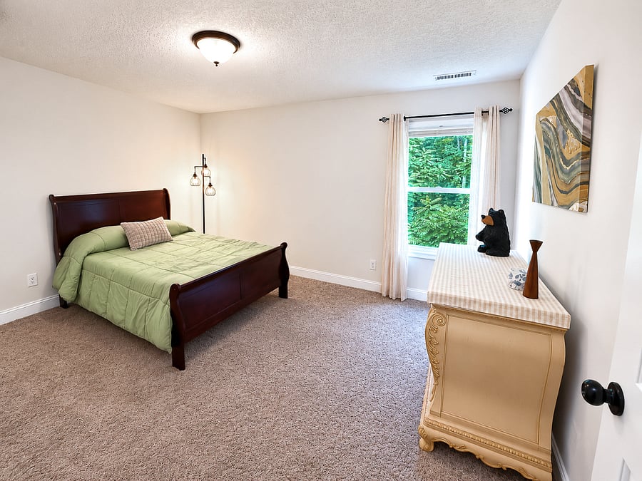 Bedroom 1 - Full Size Bed