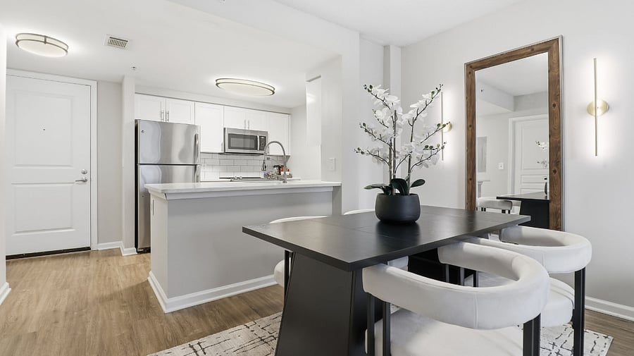 Furnished Finder property 1019082_1 photo 2