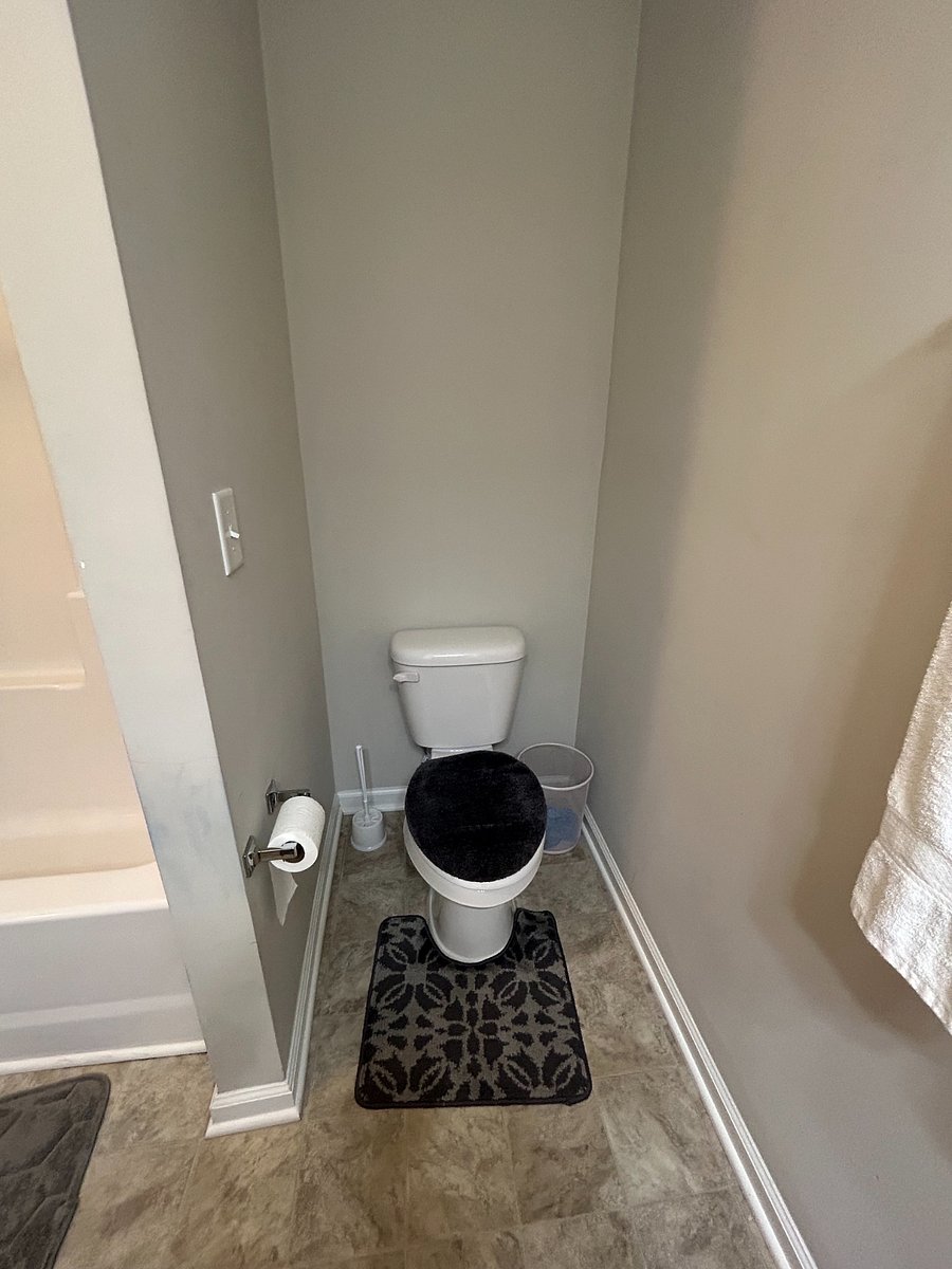 Furnished Finder property 1019097_1 photo 20