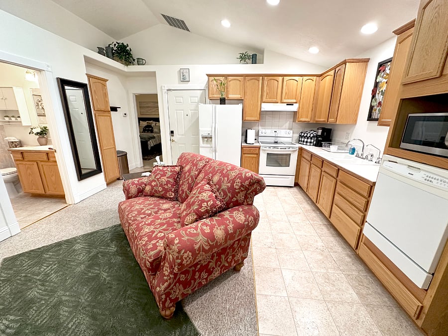 Furnished Finder property 1019107_1 photo 3