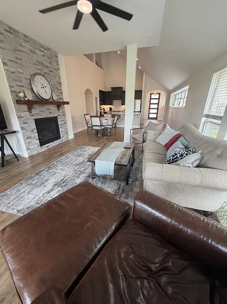 Furnished Finder property 1019114_1 photo 10