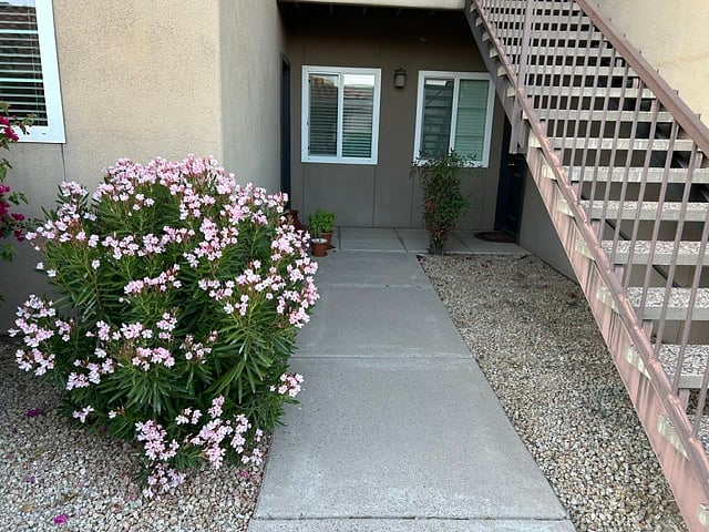 Entrance to the Left Ground Unit