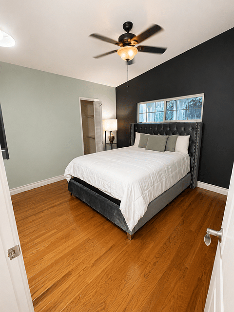 Guest Bedroom
