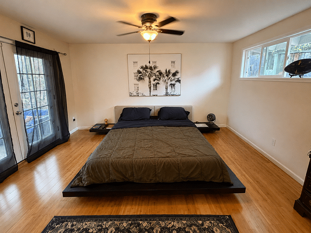 Master King Bed
