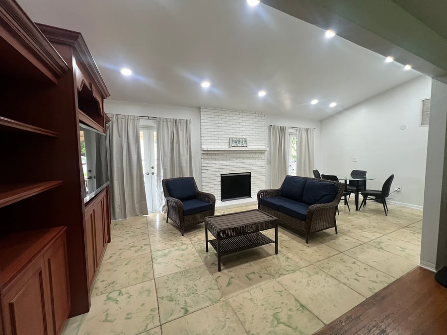 Furnished Finder property 1019223_1 photo 8