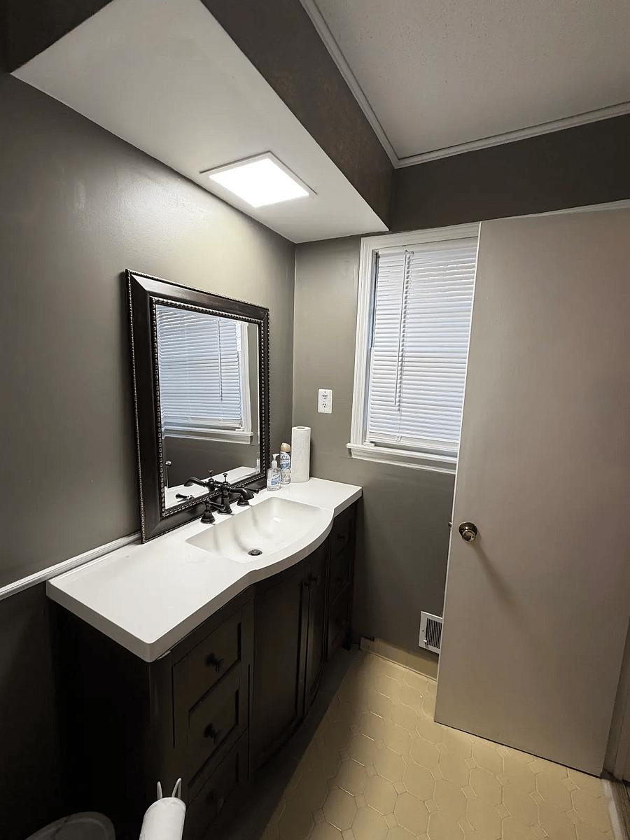 Main Bathroom