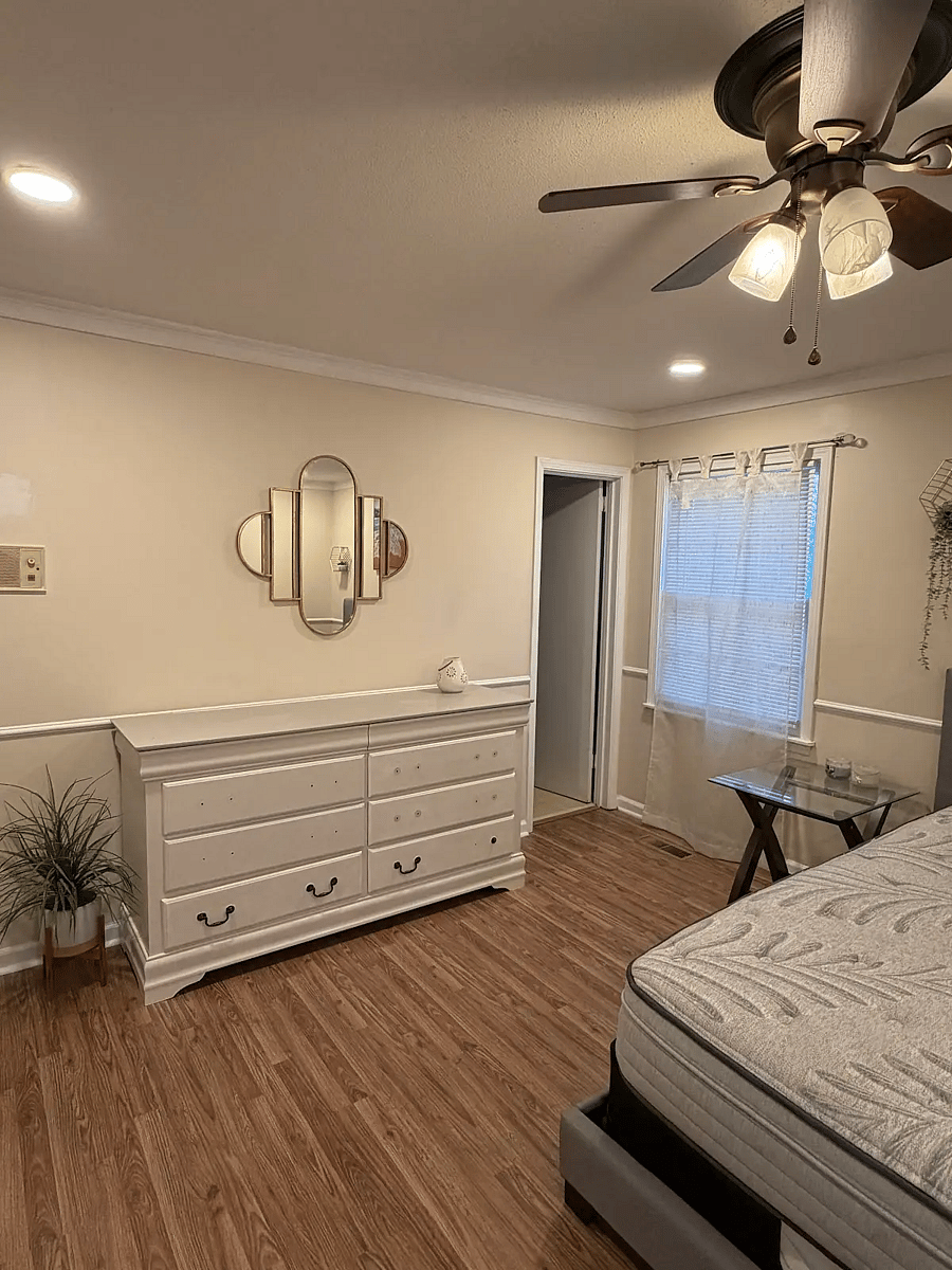 Main Bedroom