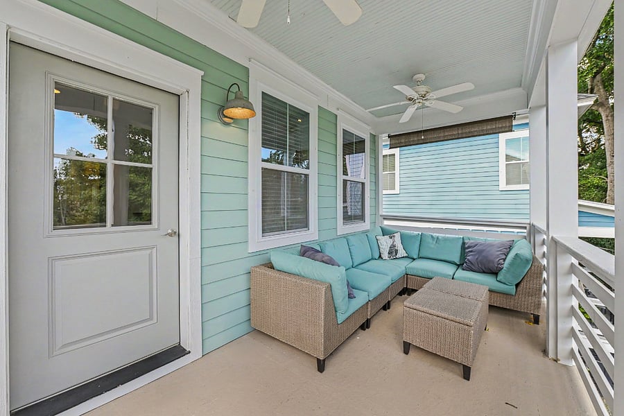 Upstairs front porch