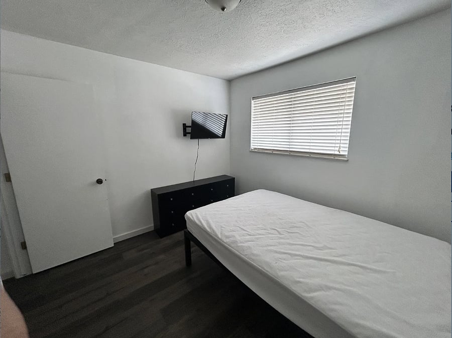 Furnished Finder property 1019296_1 photo 3