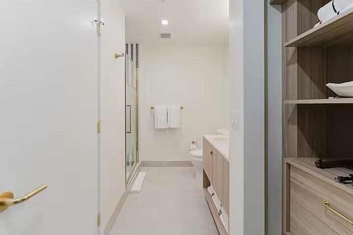 Furnished Finder property 1019323_1 photo 28