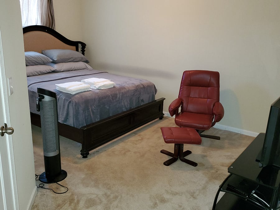 Guest-Bedroom 3 upstairs