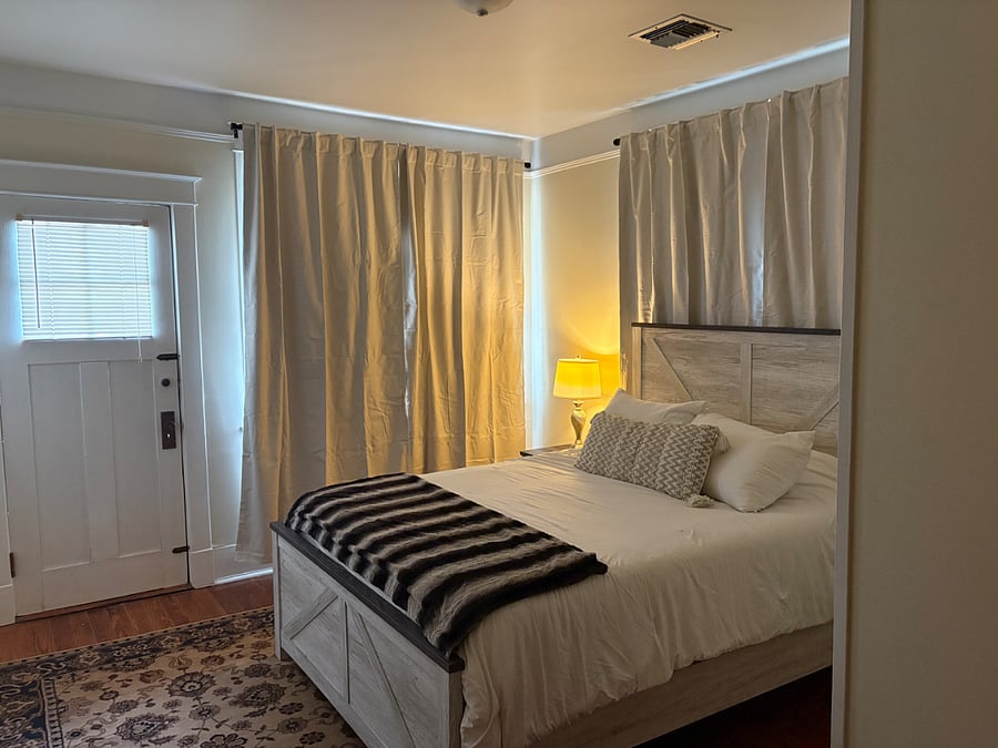 Furnished Finder property 1019356_1 photo 16
