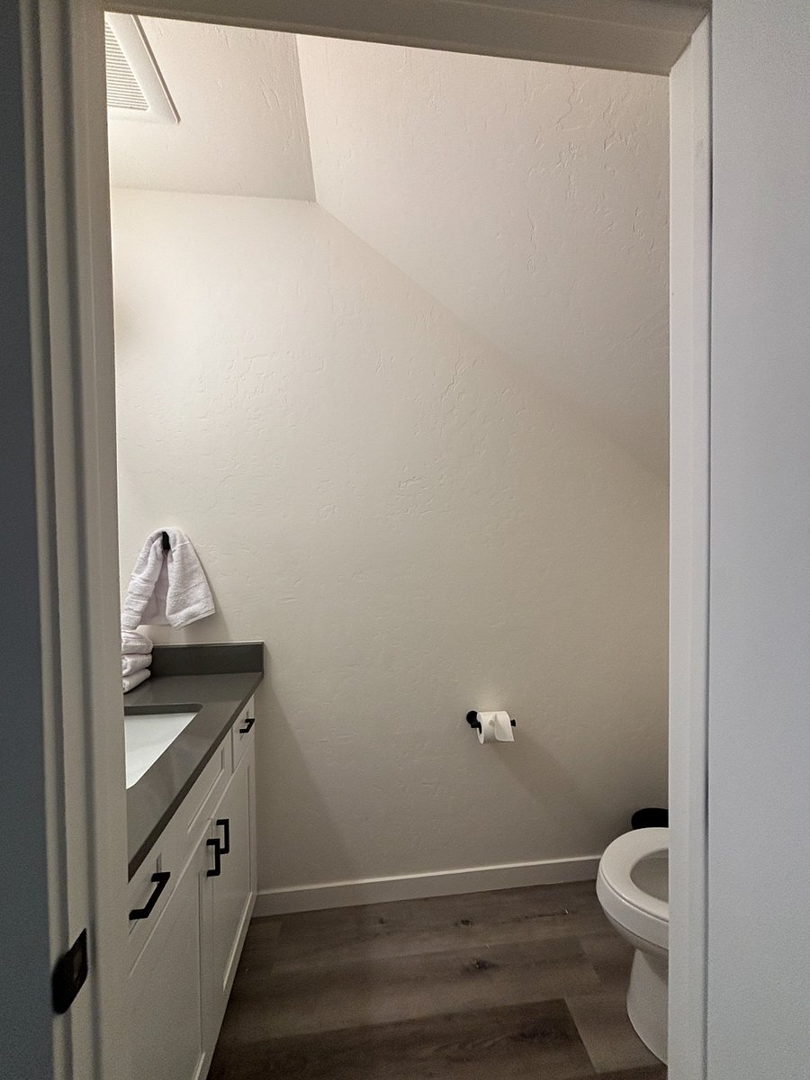 Furnished Finder property 1019386_1 photo 25