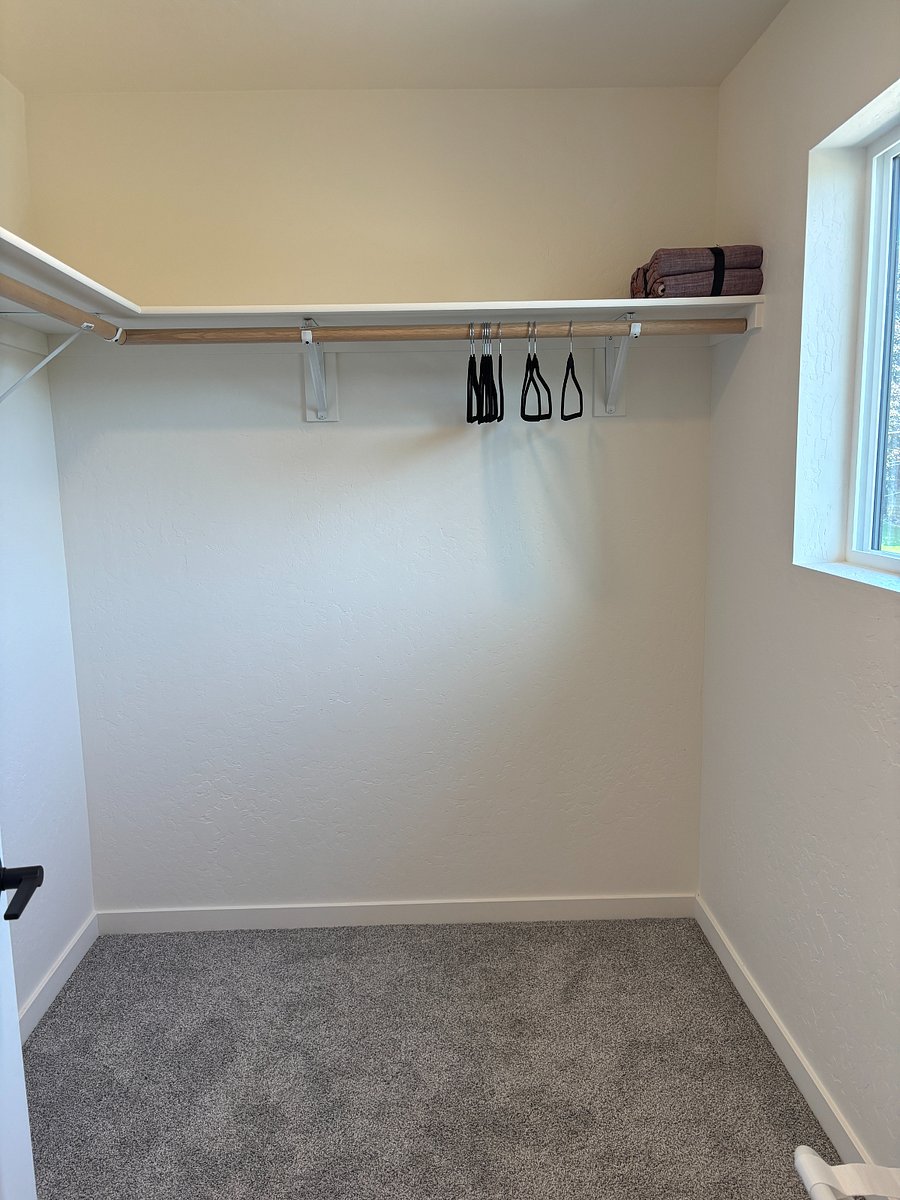 Large Master Bedroom Closet 