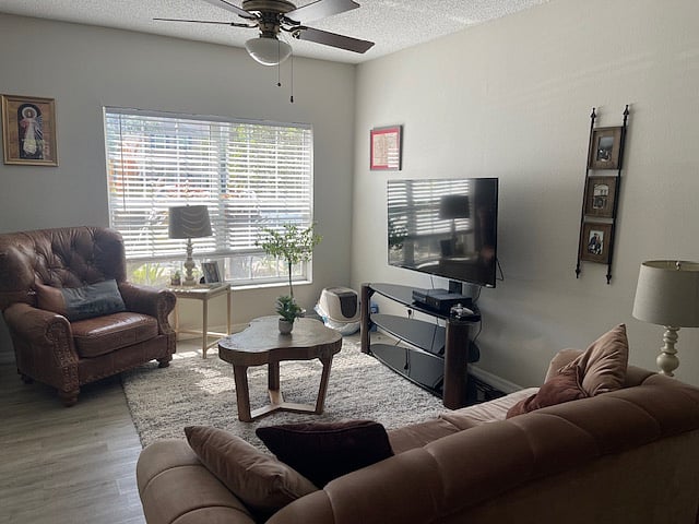 Furnished Finder property 1019423_1 photo 3