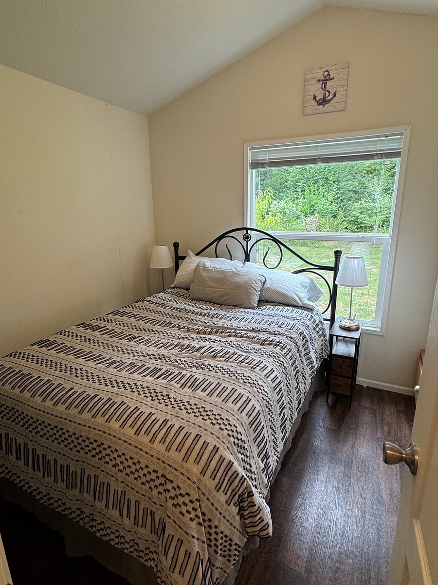 Bedroom with full size bed