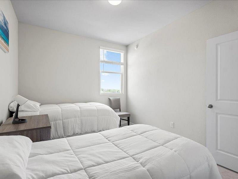 Furnished Finder property 1019439_1 photo 7
