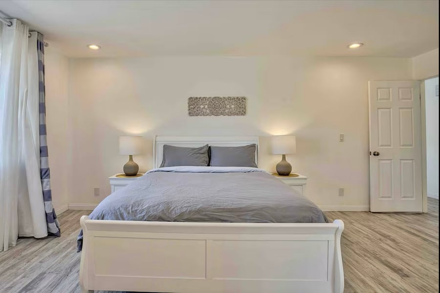 Furnished Finder property 1019467_1 photo 13