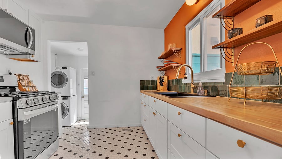 Furnished Finder property 1019478_1 photo 12