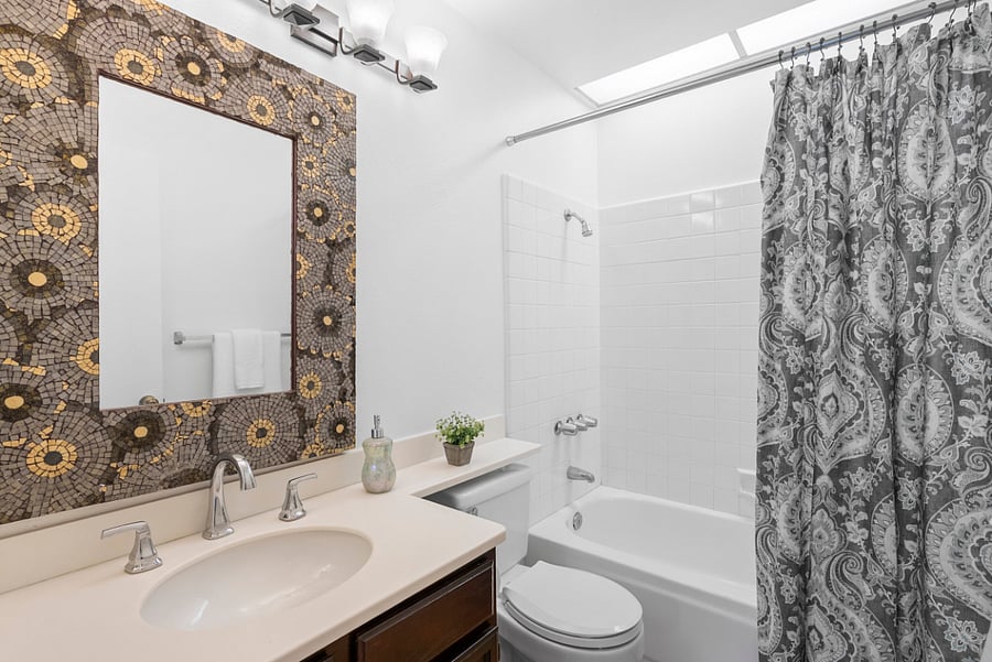 Upstairs hallway bathroom