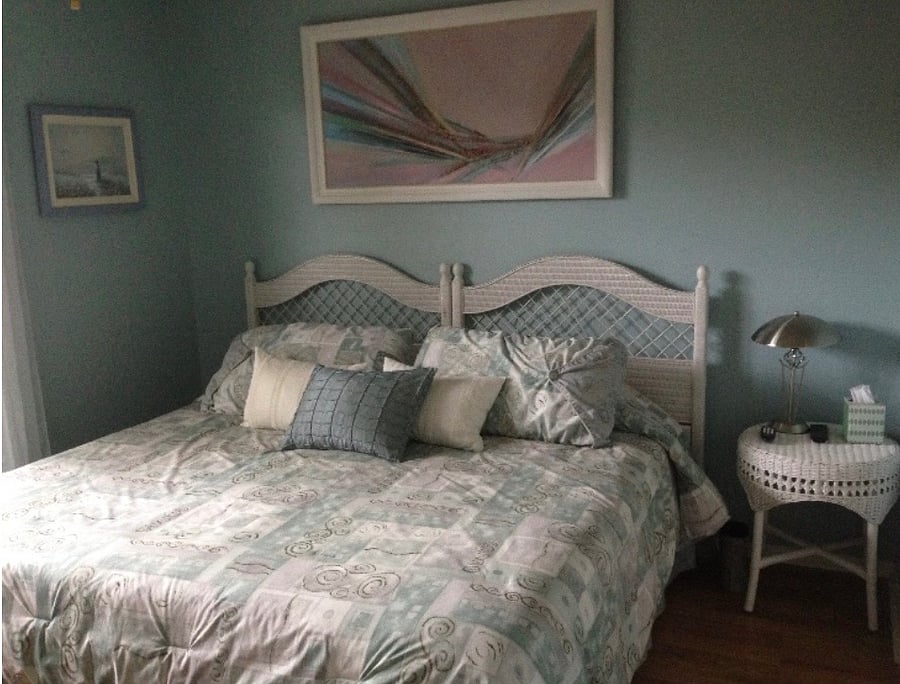 2nd bedroom has king bed converts to two twins. TV and linens included for both set ups.