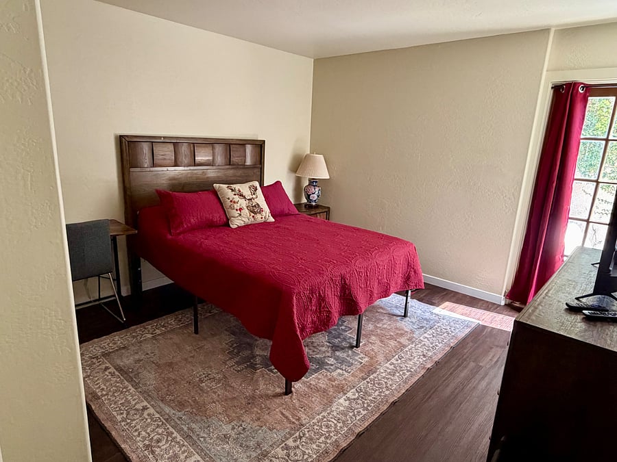 Furnished Finder property 1019551_1 photo 2
