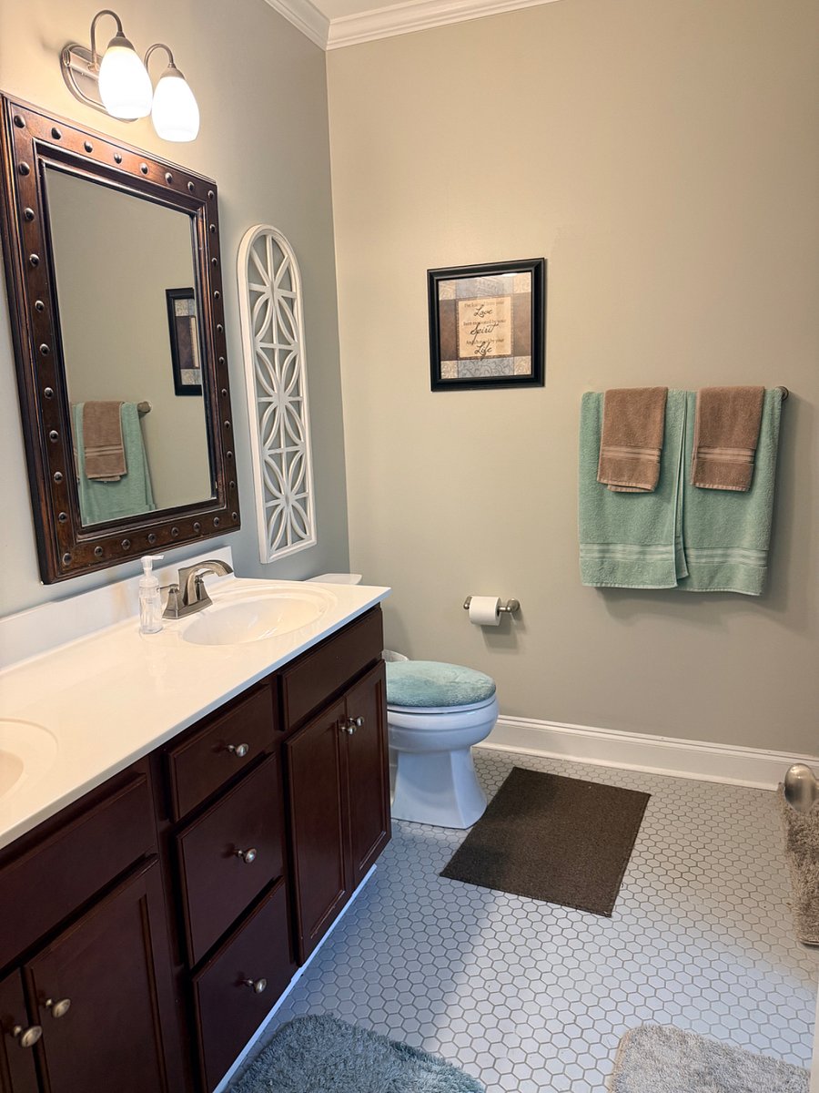 Master Suite Bathroom