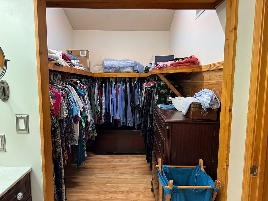 Walk in closet