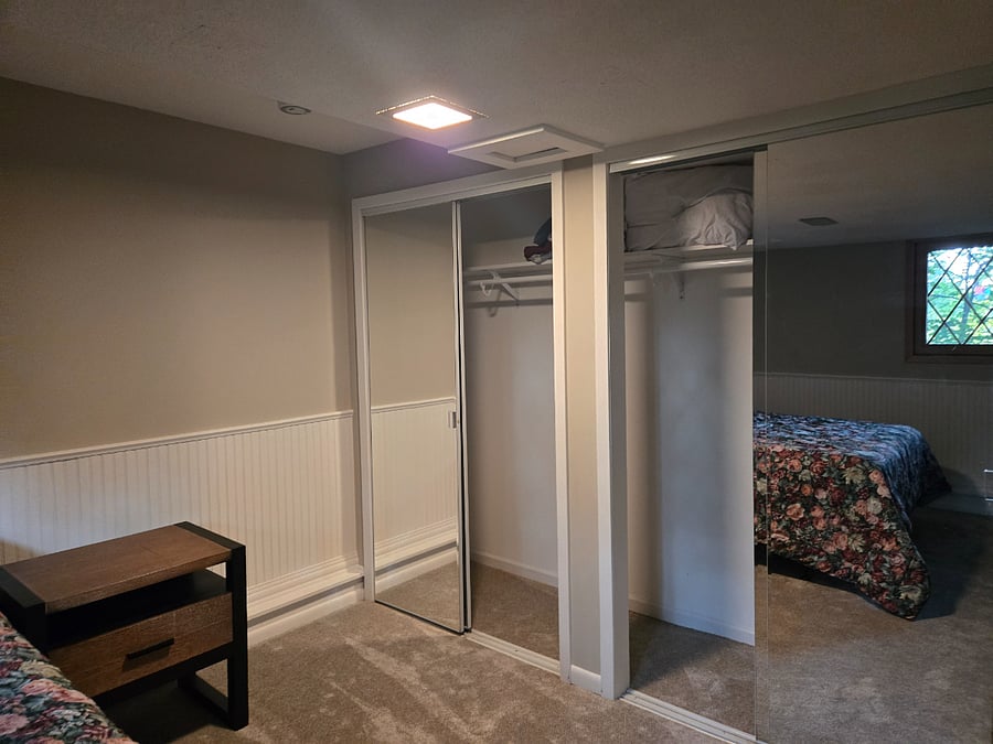 One of 2 open rooms