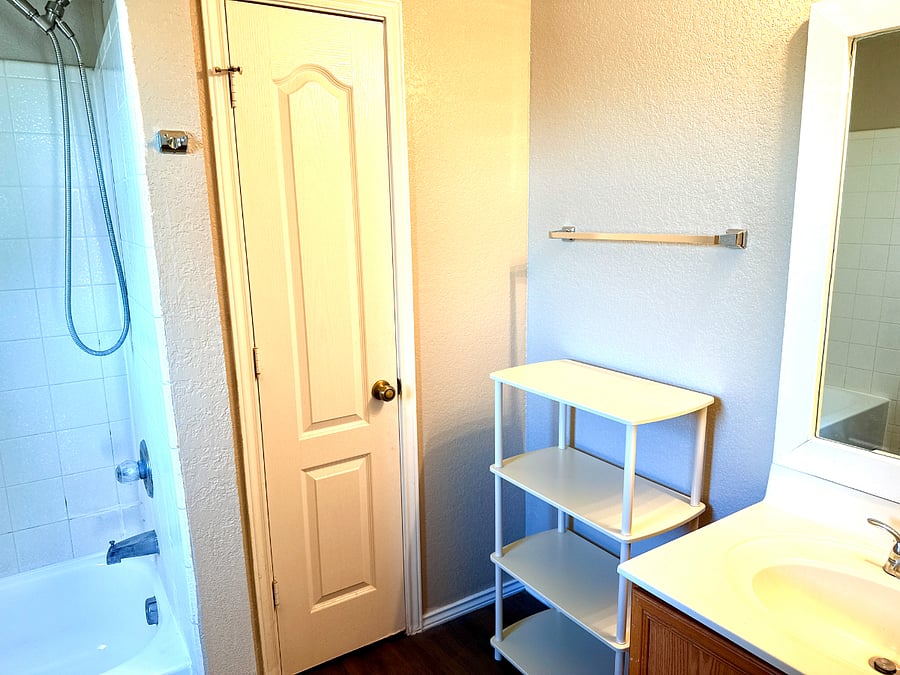 Furnished Finder property 1019625_1 photo 13