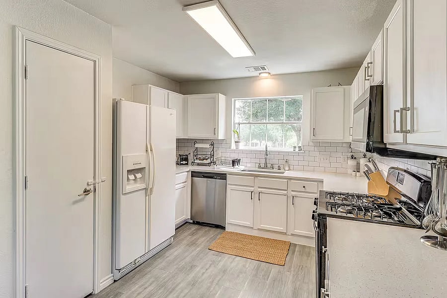 Furnished Finder property 1019640_1 photo 15
