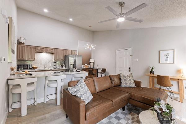 Furnished Finder property 1019683_1 photo 3