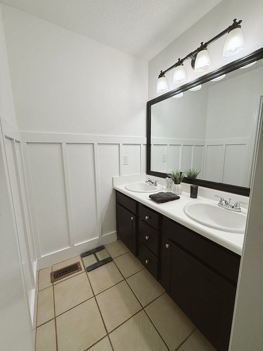 Master bathroom