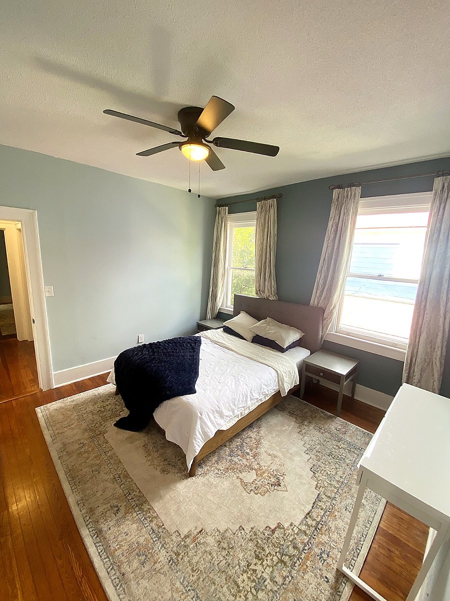 Queen Bedroom