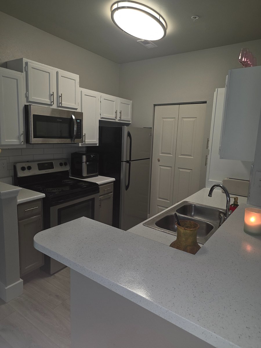 Furnished Finder property 1019747_1 photo 1