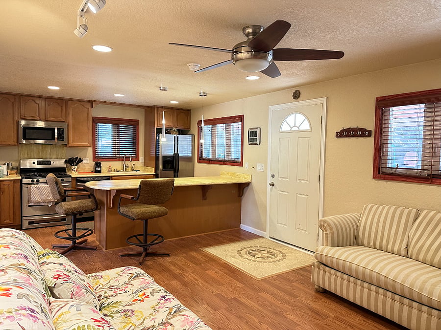 Furnished Finder property 1019748_1 photo 3