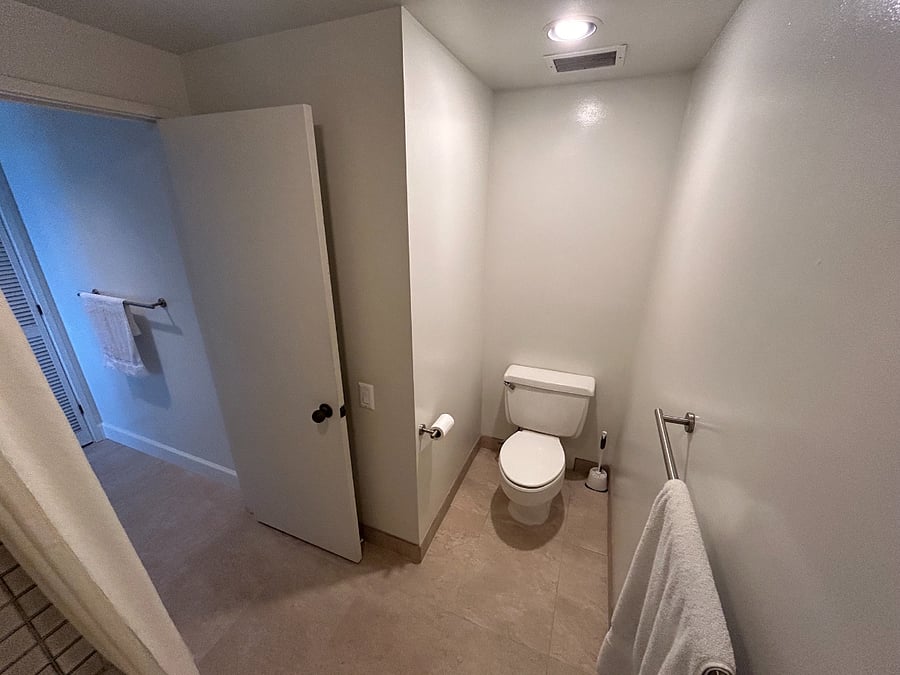 Master bathroom with tub/shower