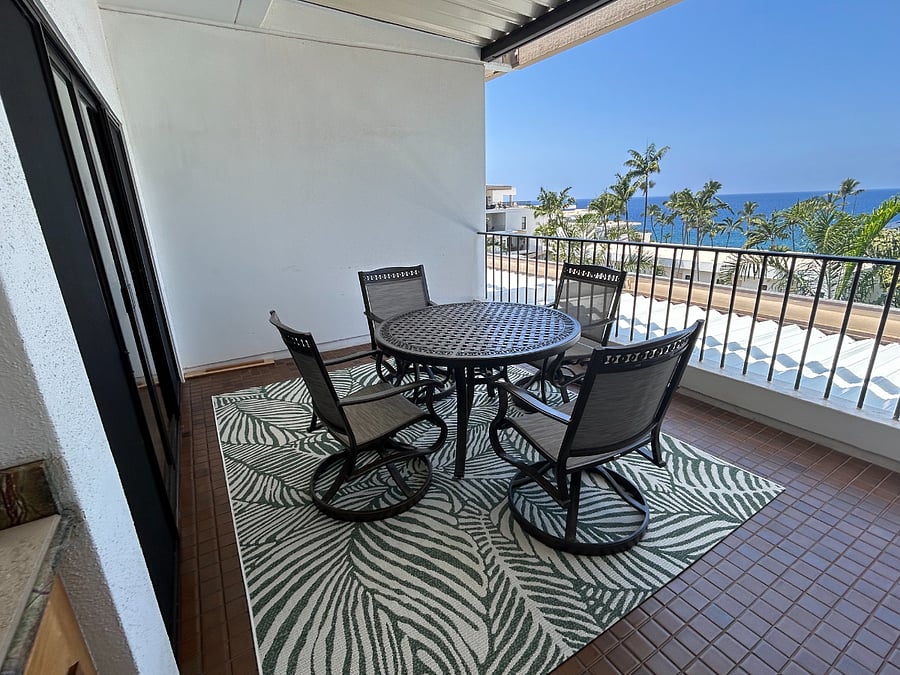 Covered Lanai off Living Room and Master bedroom